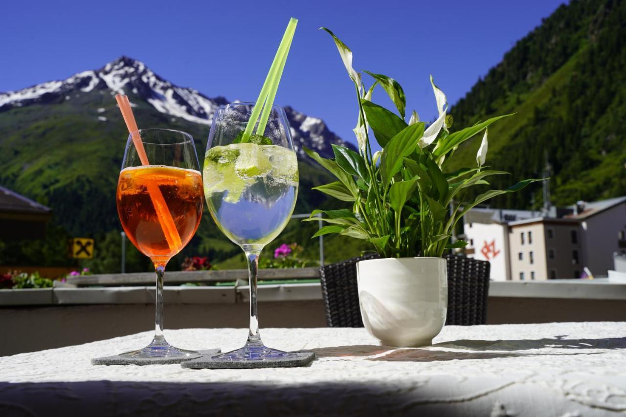 Hotel Mittagskogel Pitztal Санкт Леонард им Пицтал Екстериор снимка