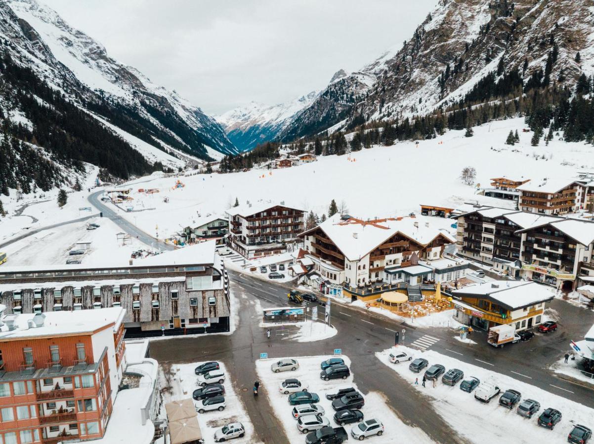 Hotel Mittagskogel Pitztal Санкт Леонард им Пицтал Екстериор снимка