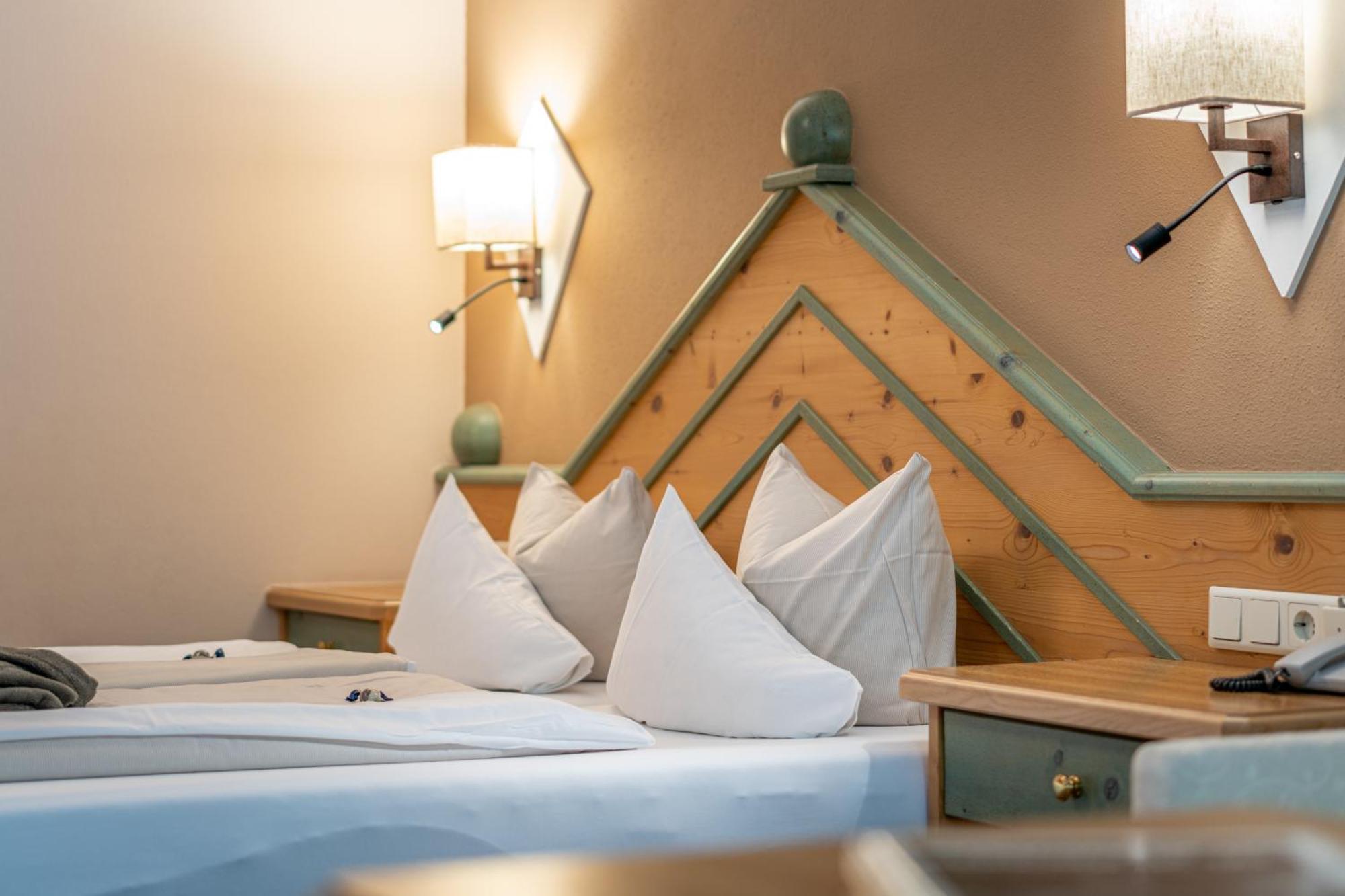 Hotel Mittagskogel Pitztal Санкт Леонард им Пицтал Екстериор снимка